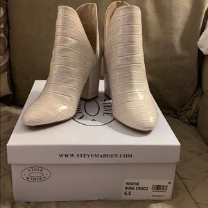 Steve Madden rookie bone croco booties